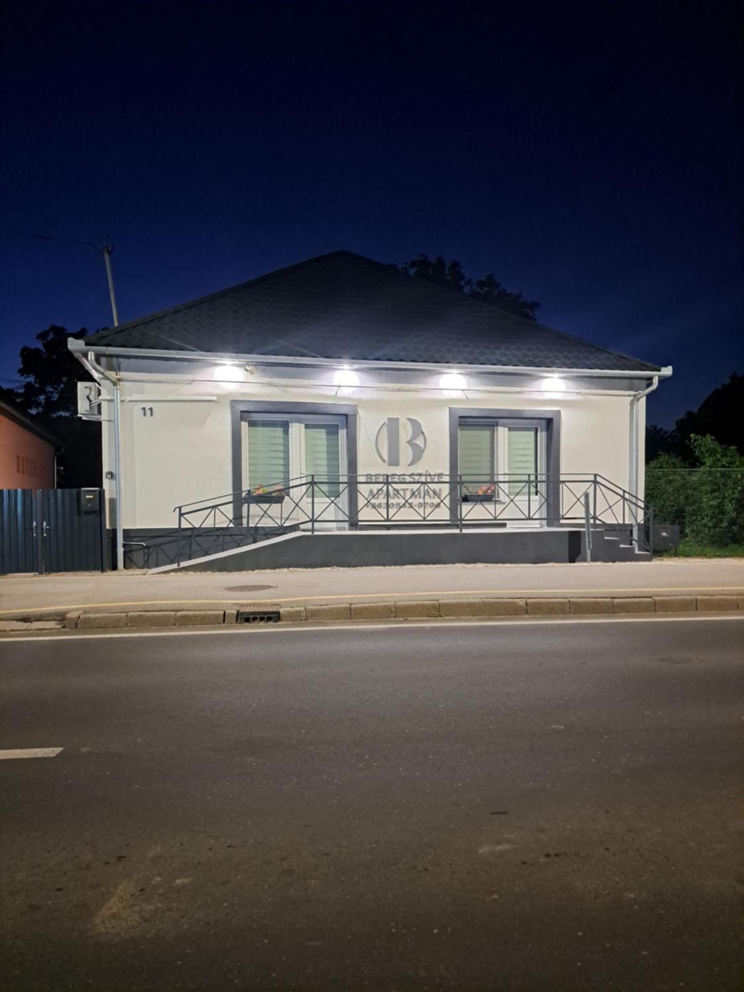 Bereg Szive Apartman Vasarosnameny Bagian luar foto